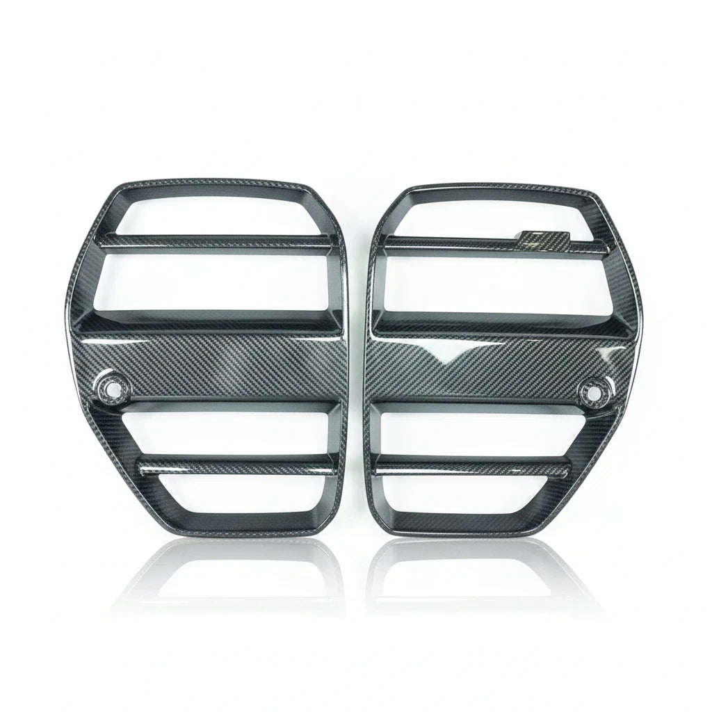 Carbon Corp. V-style carbon fibre front grille for BMW M3 G80 and M4 G82 non-ACC models with glossy finish.